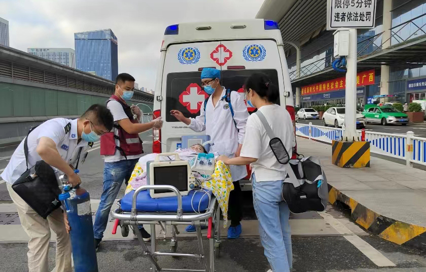 咸宁救护车出租公司